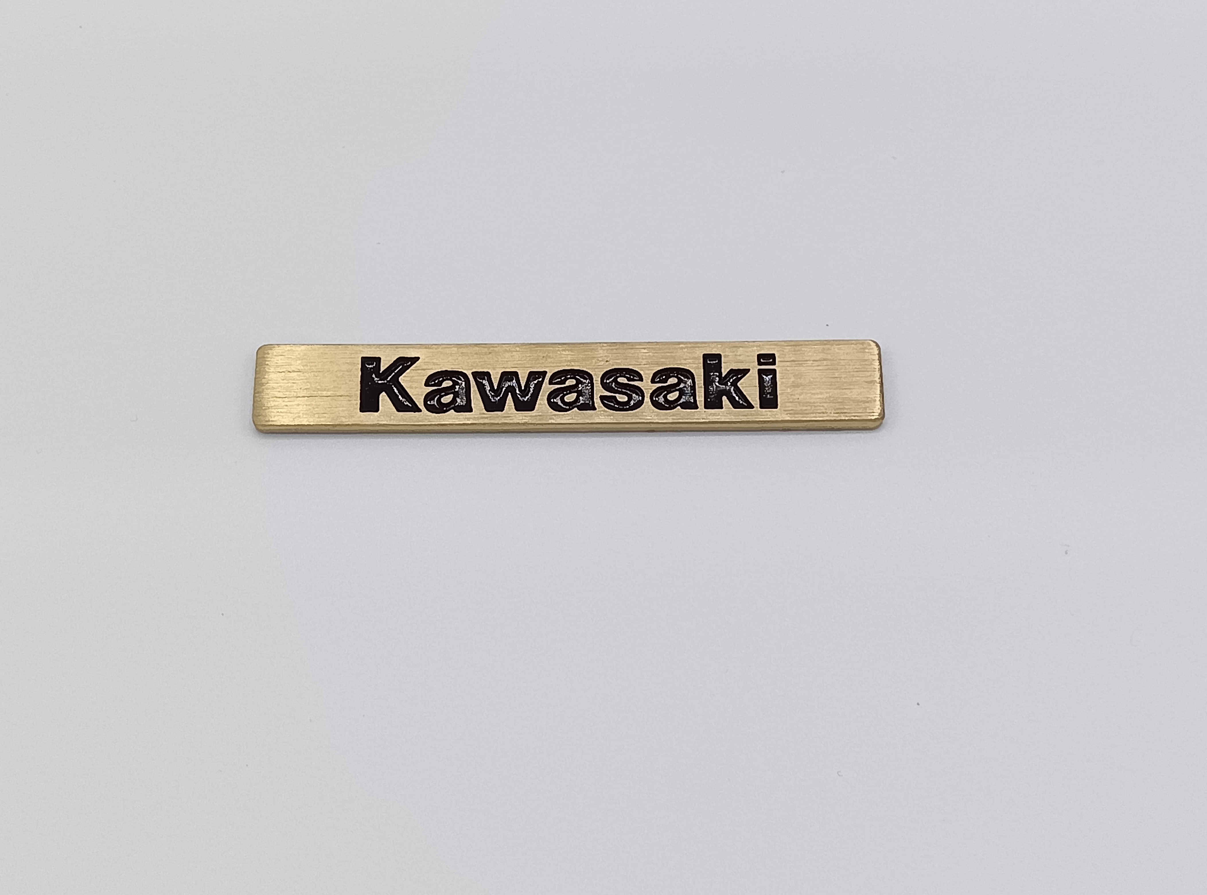 1986年 FX400R ENGINE COVER EMBLEM "Kawasaki"